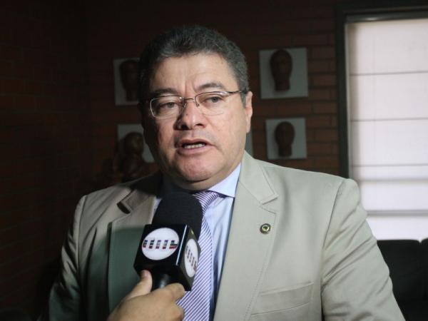 Deputados cobram conclusão de ponte em Palmeiras do Piauí .(Imagem:Alepi)