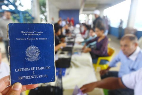 No Piauí, 7.659 trabalhadores com carteira assinada foram demitidos em abril