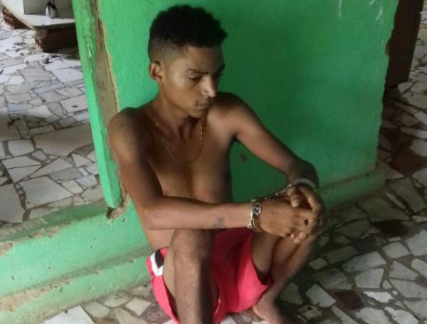 Preso em Nazaré do Piauí é encaminhado para a Delegacia de Floriano