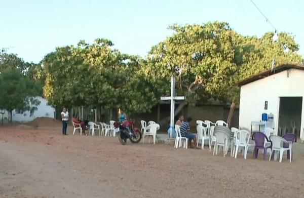 Corpos de adolescentes e criança que se afogaram no Rio Parnaíba são velados e sepultados em Nazária