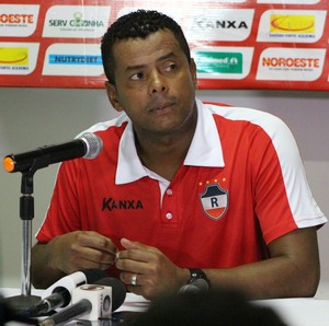 River-PI encerra buscas e efetiva Capitão como técnico do time