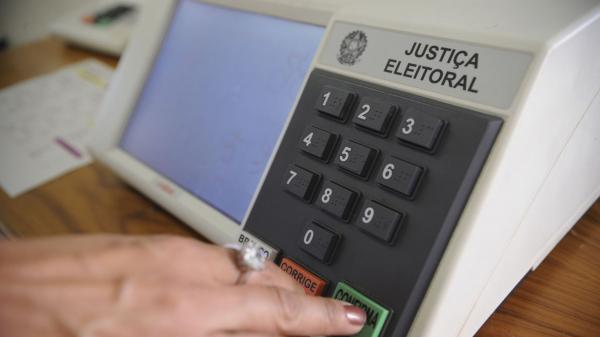 Mudança na data da eleição deve alterar prazos para candidatos