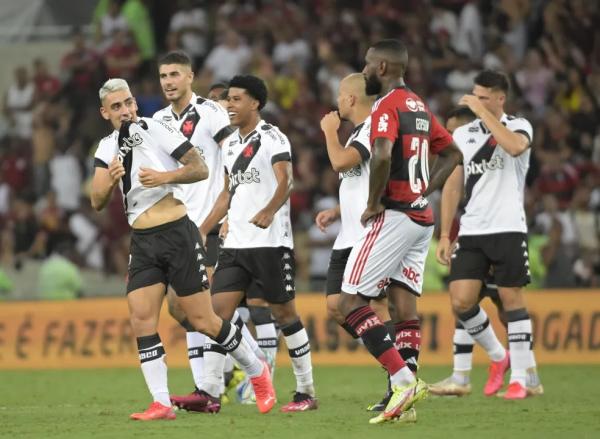  Vasco vence o Flamengo e est&aacute; a uma vit&oacute;ria das semifinais.(Imagem:Andr&eacute; Dur&atilde;o/ge )