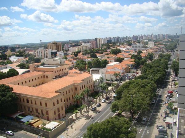 Justiça veta obras no canteiro central da Avenida Frei Serafim em Teresina