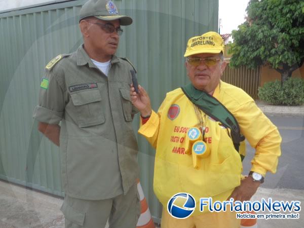 Deputado visita Comando Geral da Pol&iacute;cia Militar de Floriano.(Imagem:FlorianoNews)