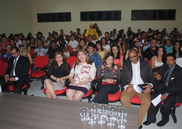 III Jornada Jur&iacute;dica &eacute; realizada com sucesso em Floriano.(Imagem:FAESF)