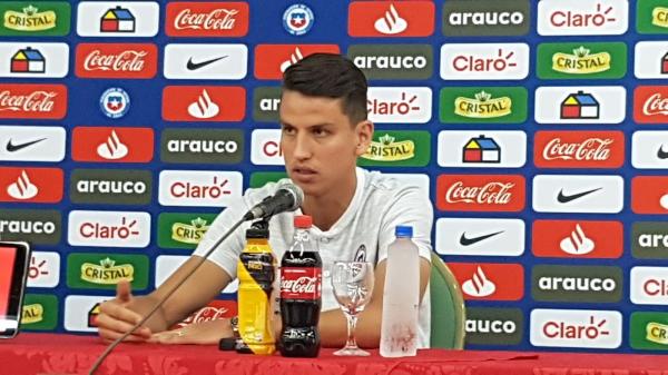 Zagueiro chileno Lichnovsky diz não ter sido procurado pelo Flamengo: "Até o momento, sou do Cruz Az