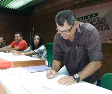 Candidato a vice-governador e filha são assaltados à mão armada