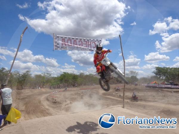 Realizada a 1&ordm; edi&ccedil;&atilde;o de Motocross de Bar&atilde;o de Graja&uacute;.(Imagem:FlorianoNews)