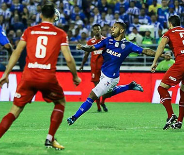 CSA perde em casa e desperdiça chance de liderar a Série B
