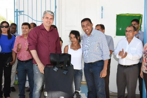 Maur&iacute;cio Bezerra participa da inaugura&ccedil;&atilde;o de UBS no bairro S&atilde;o Crist&oacute;v&atilde;o.(Imagem:Ascom)