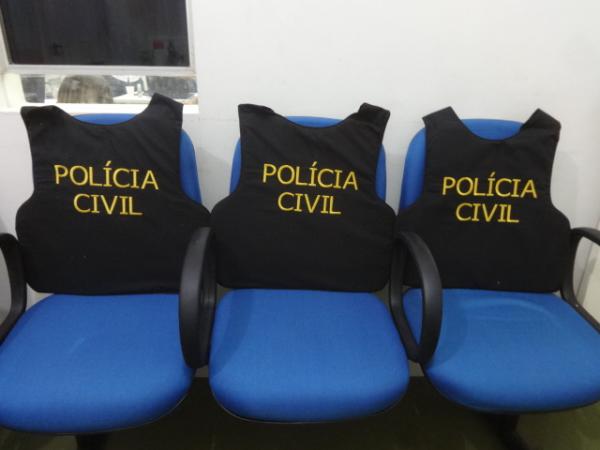 Polícia Civil de Floriano recebe novos coletes à prova de balas
