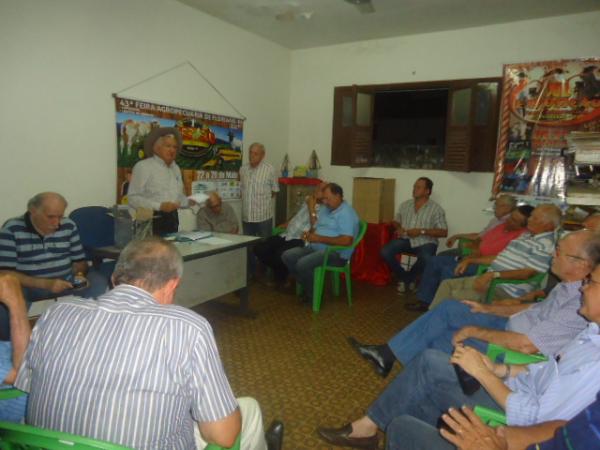 Carlos Bucar &eacute; reeleito presidente da Acrimep.(Imagem:FlorianoNews)