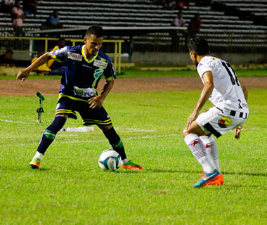 Altos e Botafogo-PB fica no 0x0 e se complica no Nordestão