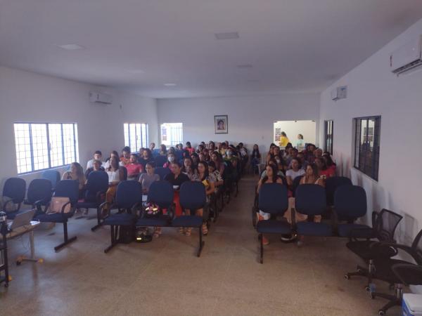 Capacita&ccedil;&atilde;o na &aacute;rea de imuniza&ccedil;&atilde;o em Floriano refor&ccedil;a compromisso com a sa&uacute;de.(Imagem:FlorianoNews)