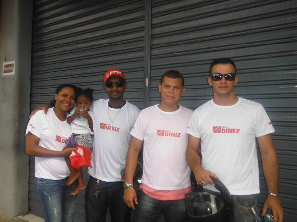&Oacute;ticas Diniz comemorou dois anos de funcionamento em Floriano.(Imagem:FlorianoNews)