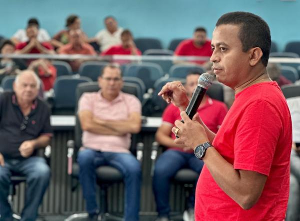 Deputado Dr. Francisco Costa destaca união e fortalecimento do PT em encontro regional em Floriano