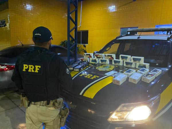 Em Floriano PRF apreende 23 smartphones e 200 acessórios para celulares sem nota fiscal