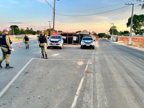 3&ordm; BPM realiza a&ccedil;&otilde;es educativas e opera&ccedil;&atilde;o ?Toler&acirc;ncia Zero? durante a Semana Nacional do Tr&acirc;nsito em Floriano.(Imagem:Divulga&ccedil;&atilde;o/PM)