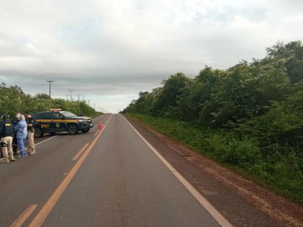 Motociclista de 37 anos morre após colidir frontalmente com caminhão em Luís Correia