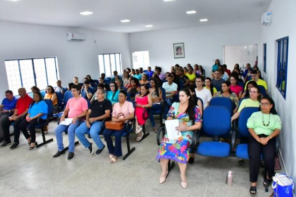 Educa&ccedil;&atilde;o de Floriano amplia o projeto 