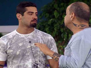 João Carvalho para Yuri: 'Você deve um pedido de desculpas à casa'