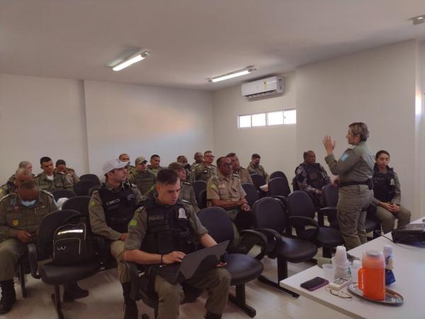 3&ordm; BPM de Floriano participa de capacita&ccedil;&atilde;o para atuar no programa Patrulha Maria da Penha(Imagem:FlorianoNews)