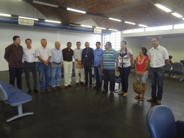 Assinado o contrato para constru&ccedil;&atilde;o de Conjunto Habitacional em Floriano.(Imagem:FlorianoNews)