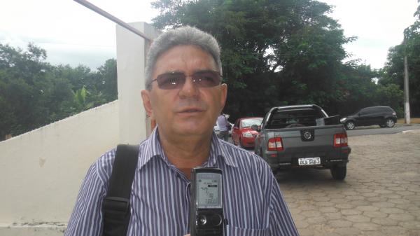 Nelson J&uacute;nior, Secret&aacute;rio de Educa&ccedil;&atilde;o.(Imagem:FlorianoNews)