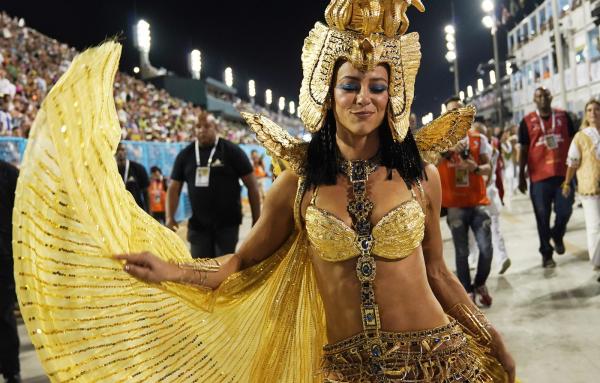 Paolla Oliveira volta à Sapucaí como rainha da Grande Rio; fotos