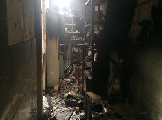 Incêndio destrói parte de residência e frutaria na zona Leste de Teresina