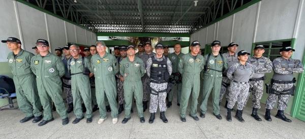 Profissionais do Batalhão de Operações Aéreas recebem treinamento sobre segurança de voo