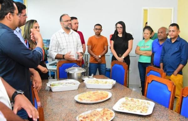 Câmara Municipal de Floriano realiza homenagem aos colaboradores pelo Dia do Trabalhador