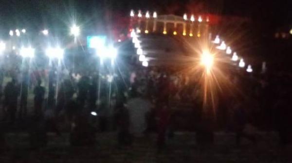 Emo&ccedil;&atilde;o toma conta do p&uacute;blico na 1&ordf; noite da Paix&atilde;o de Cristo em Floriano.(Imagem:FlorianoNews)