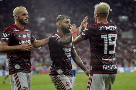 Com série invicta, o Flamengo encerra o Brasileiro na Vila