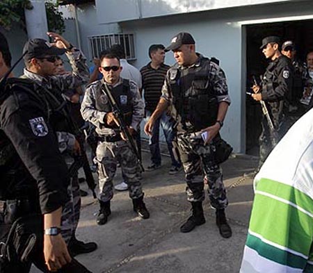 Estourada boca de fumo em Teresina
