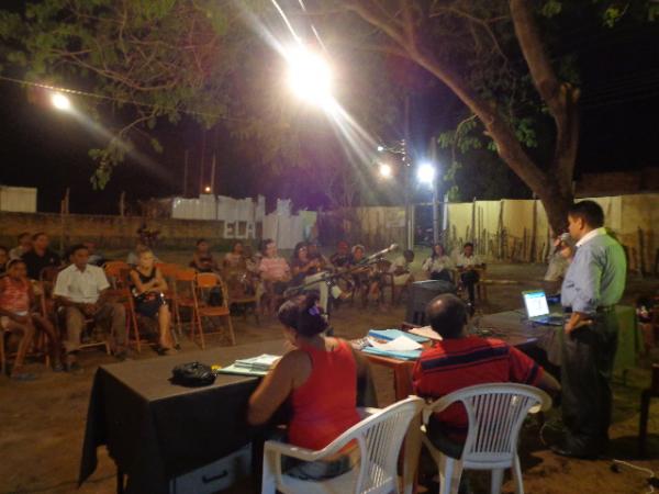 Educa&ccedil;&atilde;o no Tr&acirc;nsito &eacute; tema de palestra em Associa&ccedil;&atilde;o de Moradores.(Imagem:FlorianoNews)