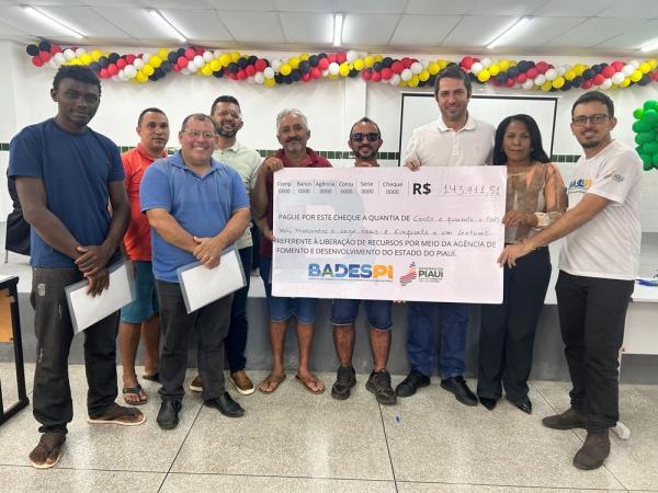 Badespi libera mais de R$ 140 mil para empreendedores de Valença do Piauí