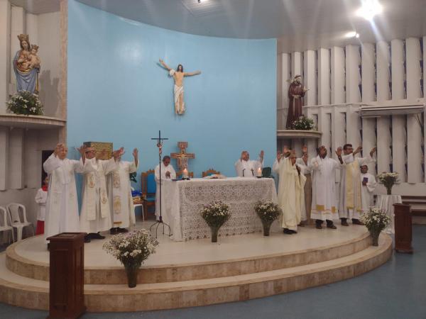 Paróquia Nossa Senhora das Graças celebra 20 anos de ordenação sacerdotal do Frei Erivelton