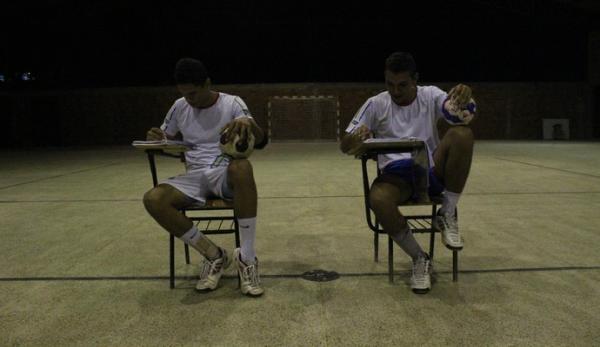 Em rotina exaustiva para Enem, atletas usam o handebol como superação