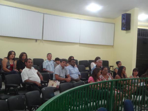 C&acirc;mara Municipal de Floriano realizou &uacute;ltima sess&atilde;o ordin&aacute;ria do ano de 2012.(Imagem:FlorianoNews)