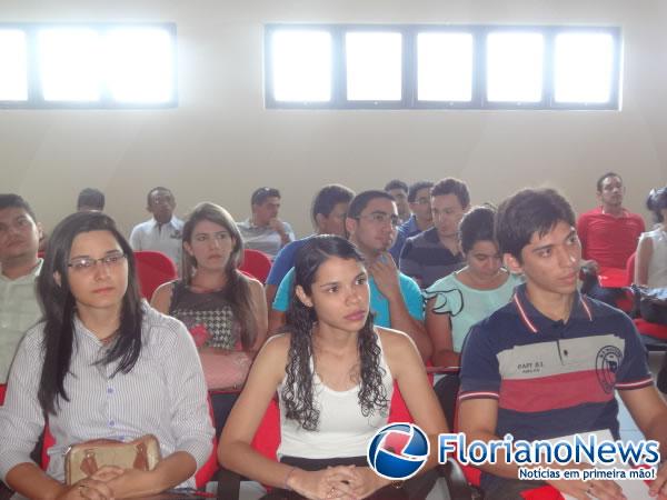 OAB de Floriano sedia o I Mini Curso de Direito Ambiental e Hermen&ecirc;utica jur&iacute;dica.(Imagem:FlorianoNews)