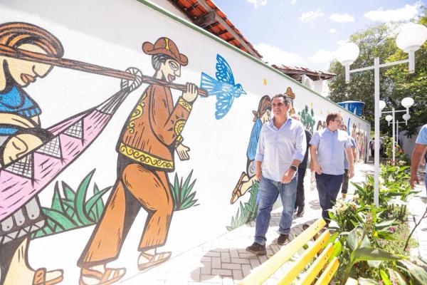 Ciro garante recursos e incentiva turismo religioso em Santa Cruz dos Milagres(Imagem:Ascom)