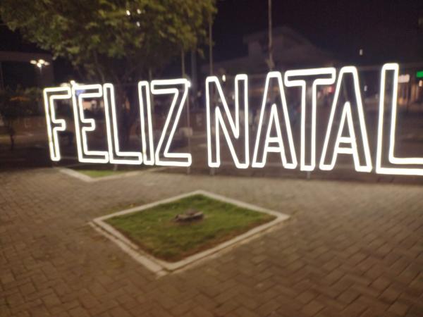 Realizado em Floriano, o lan&ccedil;amento oficial da decora&ccedil;&atilde;o natalina(Imagem:FlorianoNews)