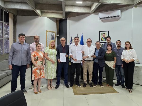 Inscrições para programa que vai zerar disciplinas sem professor na Uespi tem início nesta sexta