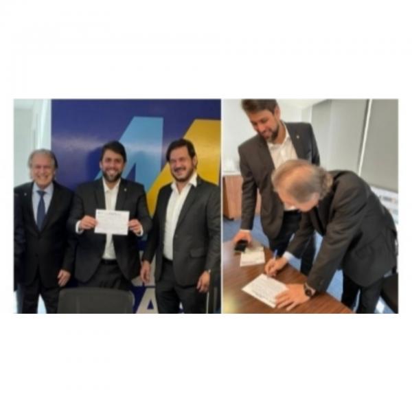 Aliado de Brandão, Dep. Pedro Lucas oficializa filiação no União Brasil ao lado do presidente Lucian