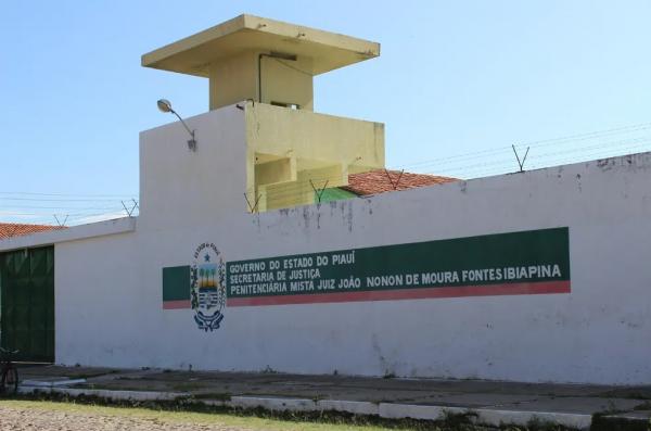 Mulheres presas vão para o regime domiciliar por conta de superlotação na penitenciária em Parnaíba
