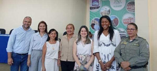 Assist&ecirc;ncia Social de Floriano realiza encontro sobre Escuta Especializada de crian&ccedil;as e adolescente(Imagem:Secom)