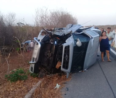 Feriado prolongado termina com 14 acidentes e dois mortos em BRs no Piauí