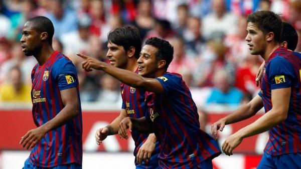 Thiago Alc&acirc;ntara comemora o primeiro gol: filho de Mazinho foi  destaque no primeiro tempo.(Imagem:Reuters)